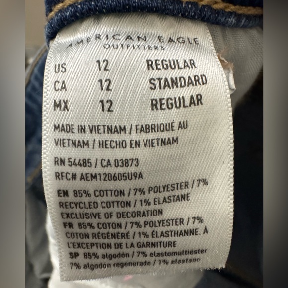 American Eagle Flare High Rise Jeans - Picture 3 of 3